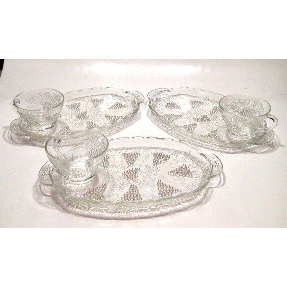 Vtg Anchor Hocking Glass Snack Set 6 Piece Plate & Cup Set Grape Leaf Design - Picture 1 of 12